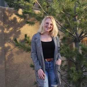 Meet your Posher, Cassie